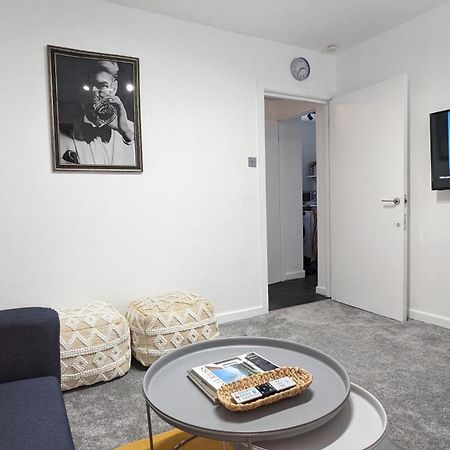 Charming & Quaint Old Compton Apartamento - Quiet Guests Only Allowed, No Parties Allowed, Over 25 Years Old Or Families 伦敦 外观 照片