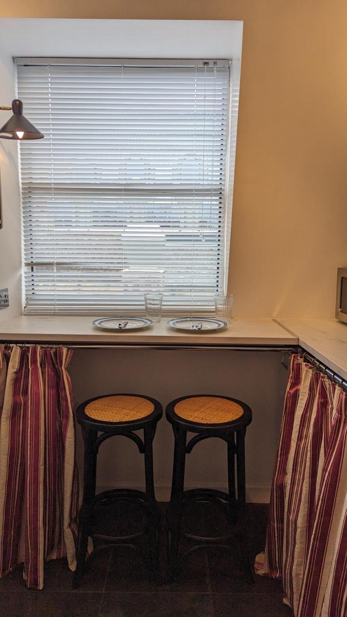 Charming & Quaint Old Compton Apartamento - Quiet Guests Only Allowed, No Parties Allowed, Over 25 Years Old Or Families 伦敦 外观 照片