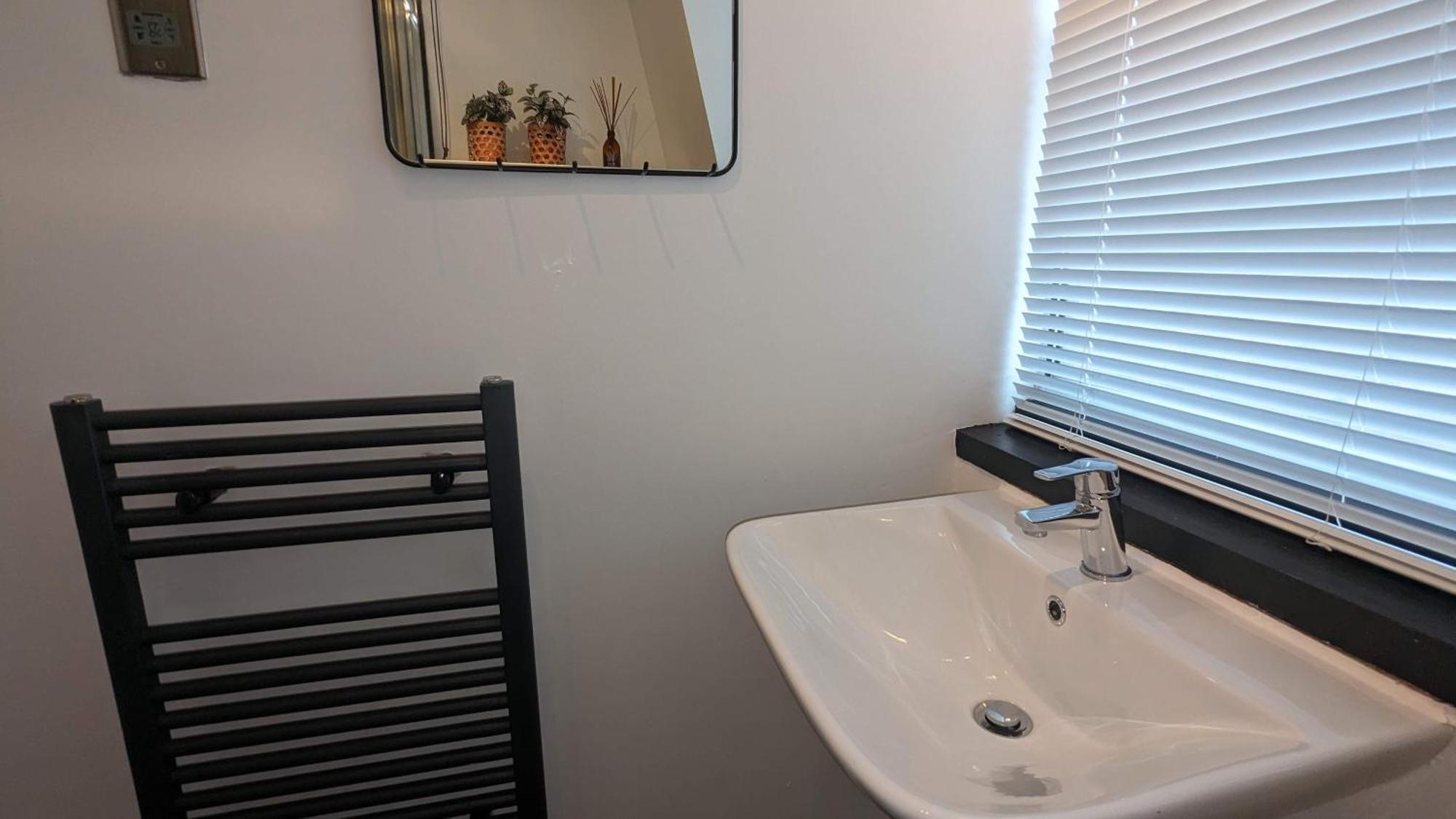 Charming & Quaint Old Compton Apartamento - Quiet Guests Only Allowed, No Parties Allowed, Over 25 Years Old Or Families 伦敦 外观 照片